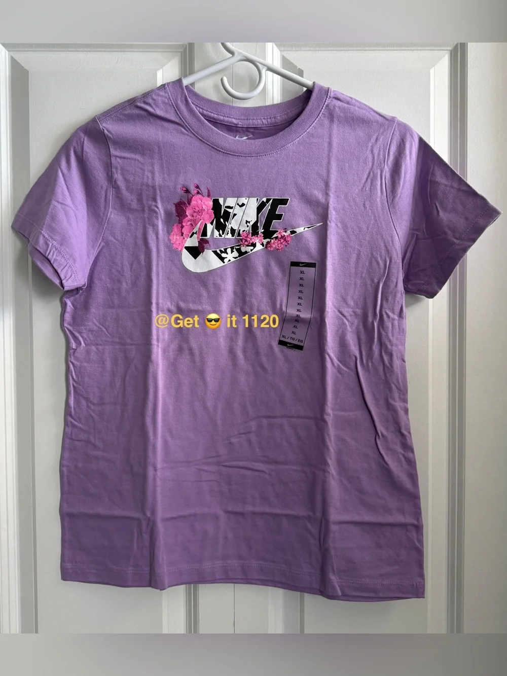 Nike Sportswear Big Kids' (Girls') Center Logo Short Sleeve T-Shirt Purple Youth